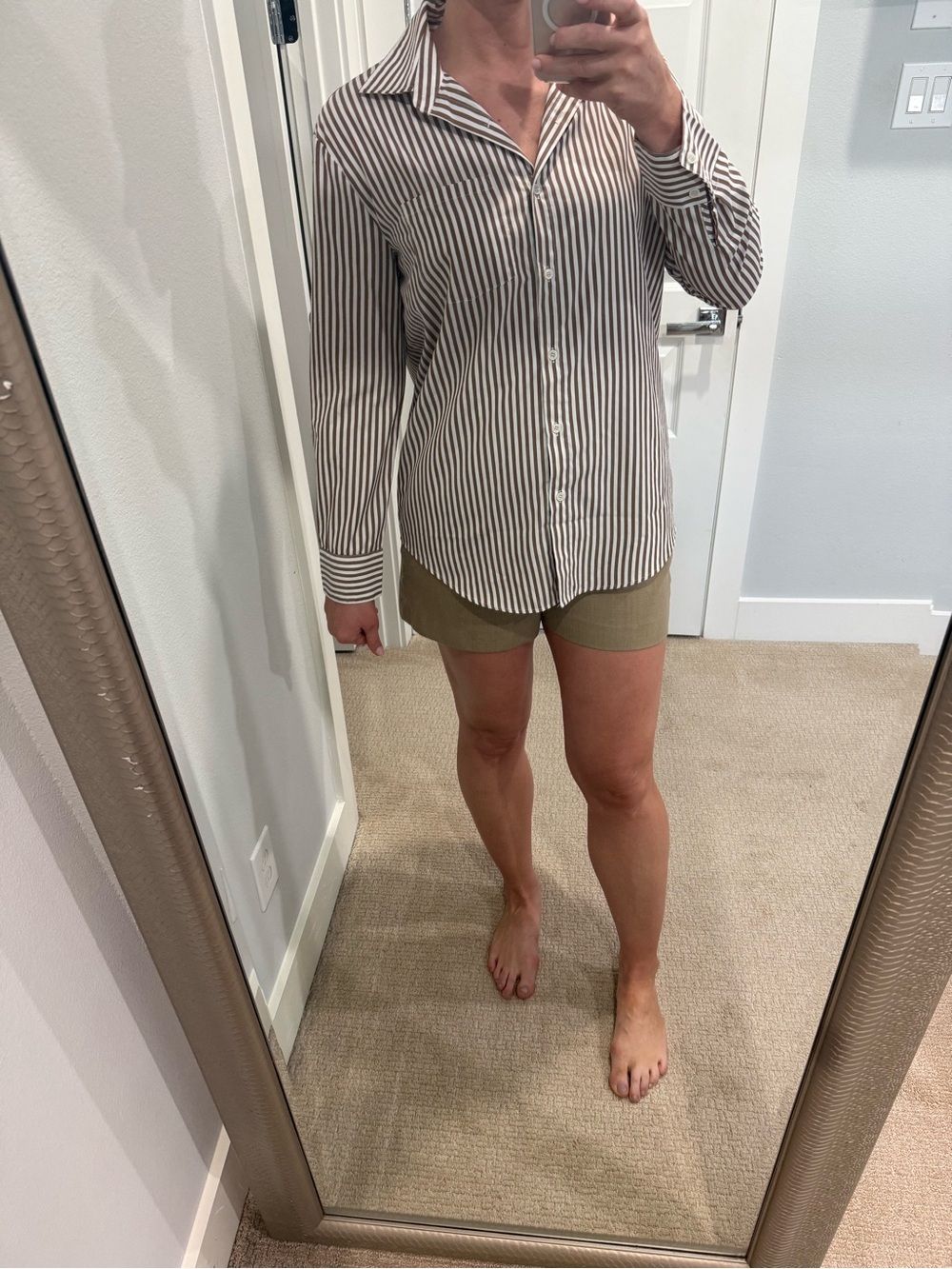 Long sleeve button down - Picture 2 of 6